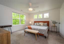 White Pine Treehouse 