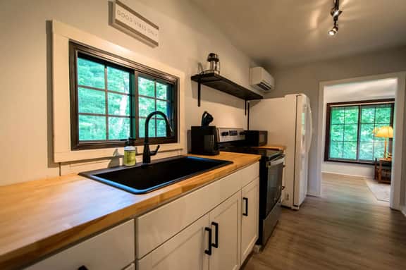 Huckleberry Cottage